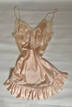 Load image into Gallery viewer, Vintage Lily of France Chemise
