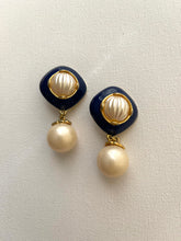 Load image into Gallery viewer, Classy, Chic and Elegant Vintage Earrings
