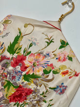 Load image into Gallery viewer, Vintage Floral Scarf

