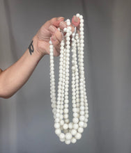 Load image into Gallery viewer, Vintage 80’s Neckace
