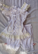 Load image into Gallery viewer, Victorian Shabby Chic Style Set

