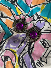 Load image into Gallery viewer, Vintage ClipOn Earrings
