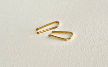 Load image into Gallery viewer, Vintage Teardrop Earrings

