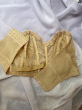 Load image into Gallery viewer, Vintage Lingerie Bustier Size 44DD
