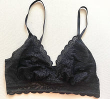 Load image into Gallery viewer, Vanity Fair Vintage Bra
