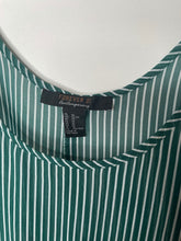Load image into Gallery viewer, Sunday Chic Top
