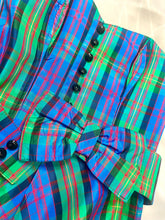 Load image into Gallery viewer, Perfect for Christmas Vintage 90’s Top
