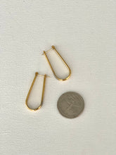 Load image into Gallery viewer, Vintage Teardrop Earrings
