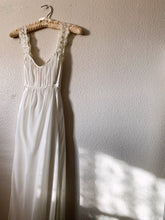 Load image into Gallery viewer, More than Perfect Oscar de La Renta Vintage Nightgown
