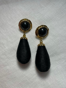 Vintage Black and Gold Tone Earrings