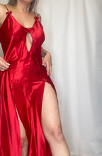 Load image into Gallery viewer, Vintage NightGown Lingerie

