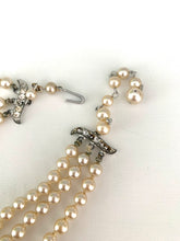Load image into Gallery viewer, Vintage Faux Pearls Chocker-Necklace

