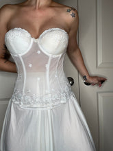 Load image into Gallery viewer, Vintage And Perfect Bustier
