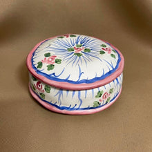Load image into Gallery viewer, Vintage Floral Box
