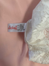 Load image into Gallery viewer, Vintage Romantic Top
