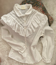 Load image into Gallery viewer, La Pearlette Vintage Victorian Top
