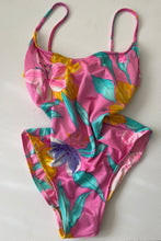 Load image into Gallery viewer, Vintage 80’s Swimsuit
