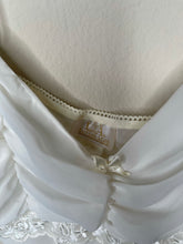 Load image into Gallery viewer, Vintage Lingerie Slip
