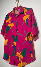 Load image into Gallery viewer, Vintage Floral Button Down

