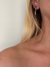 Load image into Gallery viewer, Vintage Purple Dandle Clíp-On Earrings
