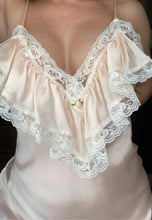 Load image into Gallery viewer, Vintage Lily of France Chemise
