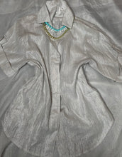 Load image into Gallery viewer, Vintage Jones NY Party Silver Blouse
