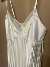 Load image into Gallery viewer, Vintage Lingerie Slip
