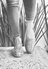 Load image into Gallery viewer, Vintage White Huaraches Sandals
