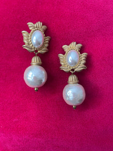 Vintage Faux Pearls Earrings