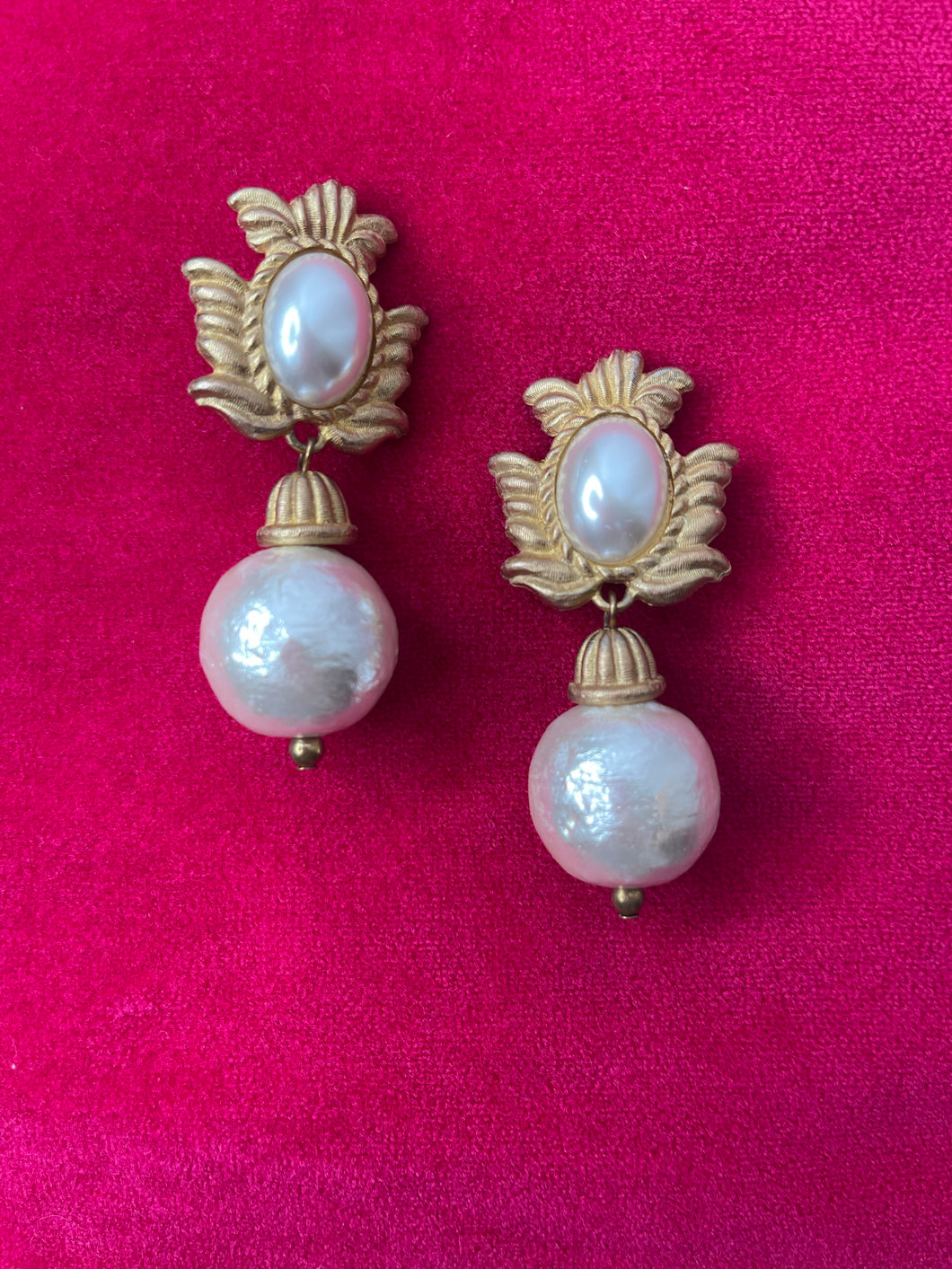 Vintage Faux Pearls Earrings