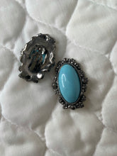 Load image into Gallery viewer, Clip On Vintage Earrings
