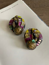 Load image into Gallery viewer, Vintage Clip On Earrings
