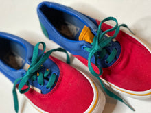 Load image into Gallery viewer, PreLoved kids VANS Size 3
