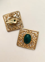 Load image into Gallery viewer, Beautiful Vintage Faux Gold Earrings
