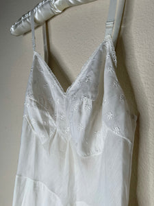 Lovely Detailed 60’s Slip