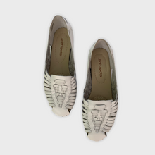 Load image into Gallery viewer, Vintage White Huaraches Sandals
