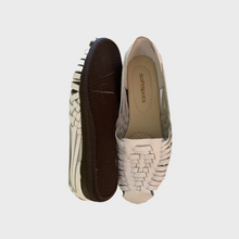Load image into Gallery viewer, Vintage White Huaraches Sandals
