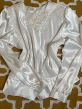 Load image into Gallery viewer, Vintage White Blouse
