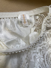 Load image into Gallery viewer, Vintage Panties
