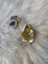 Load image into Gallery viewer, Vintage Earrings

