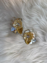 Load image into Gallery viewer, Vintage Earrings
