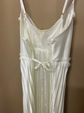 Load image into Gallery viewer, Vintage Lingerie Slip
